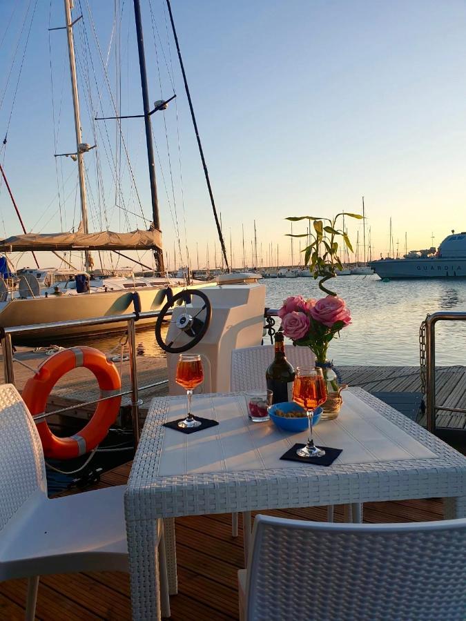 Houseboat Seabreeze Hotel อาลเกโร ภายนอก รูปภาพ